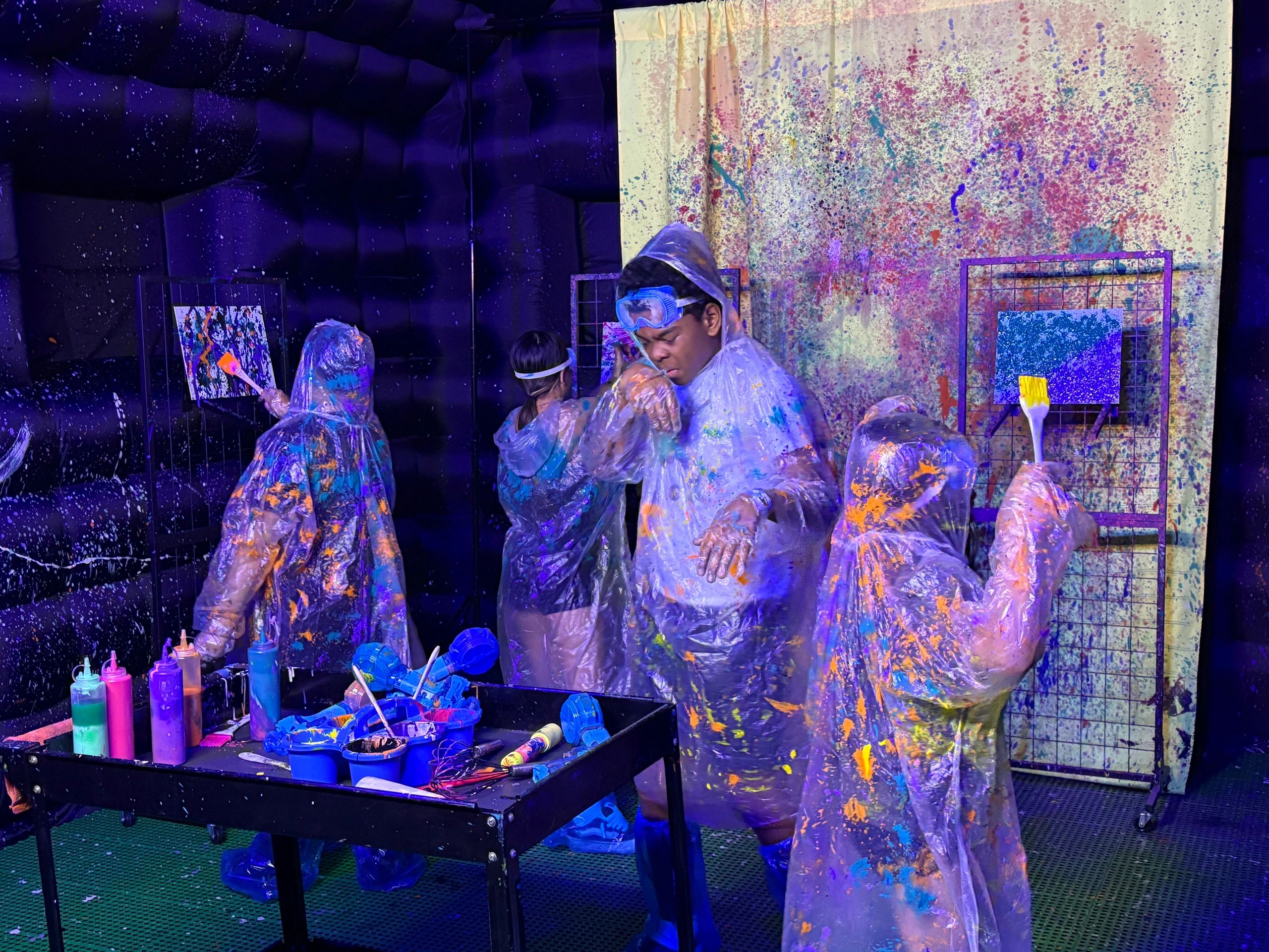 Creative School Field Trips in Minnesota at Paint Playground